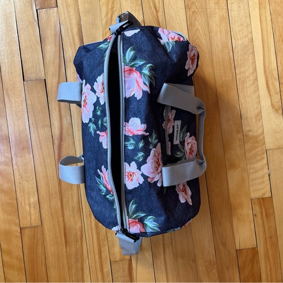 Floral Duffel Bag - Picture 2 of 2